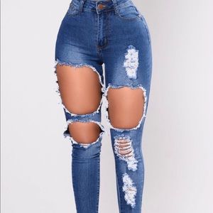 Catty Distressed Skinny jeans - Medium Wash